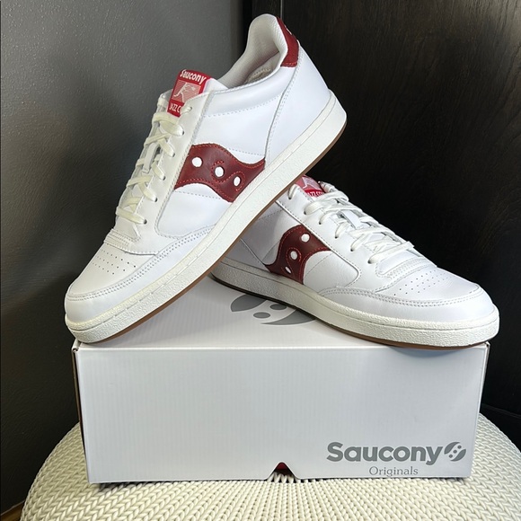 Saucony Jazz Court Shoes NWT - Picture 1 of 9